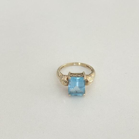 Cyde Duneier Designer 10K Yellow Gold Blue Topaz Emerald Cut Ring Size 6 - Picture 7 of 16